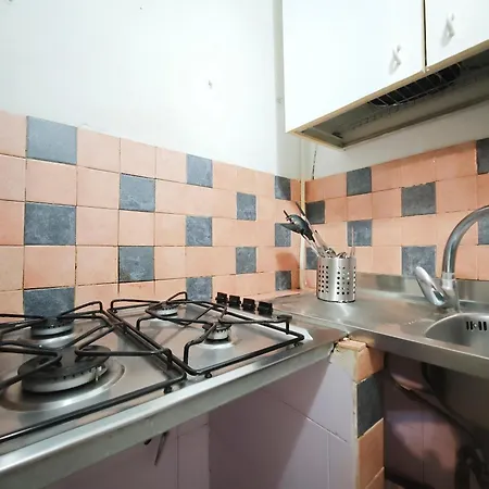 Tomari Lejlighed Bari