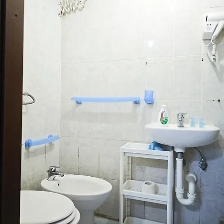 Tomari アパート *